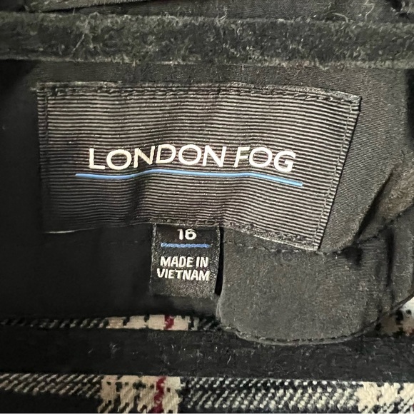 NWT LONDON FOG Classic Black Belted Flannel Lined Trench Coat—SZ. 16 - Picture 10 of 17